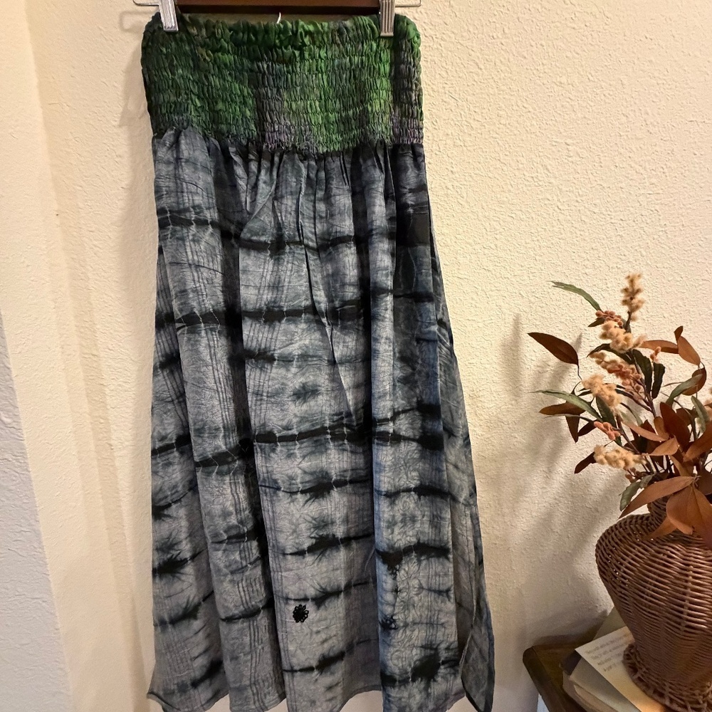 COFUR Denamrk, Vienna 100% Silk Skirt, New, One of a Kind - Picture 7 of 7